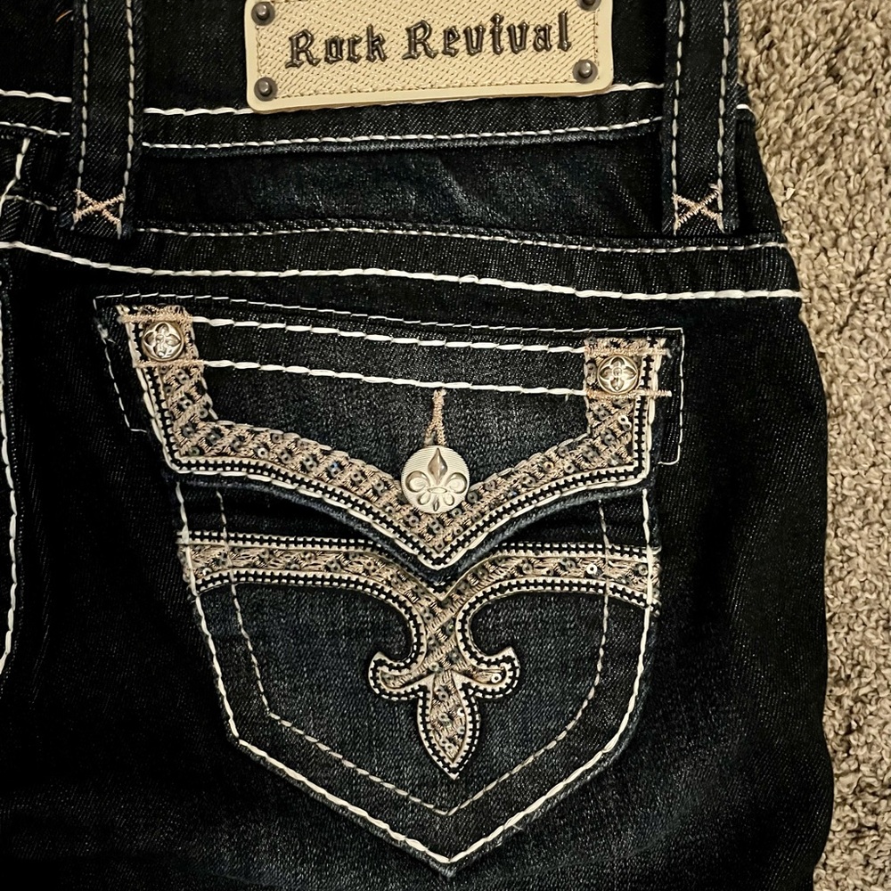 Rock Revival- skinny - Jen - 28 NWOT